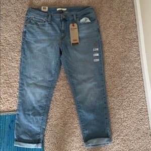 Levi jeans